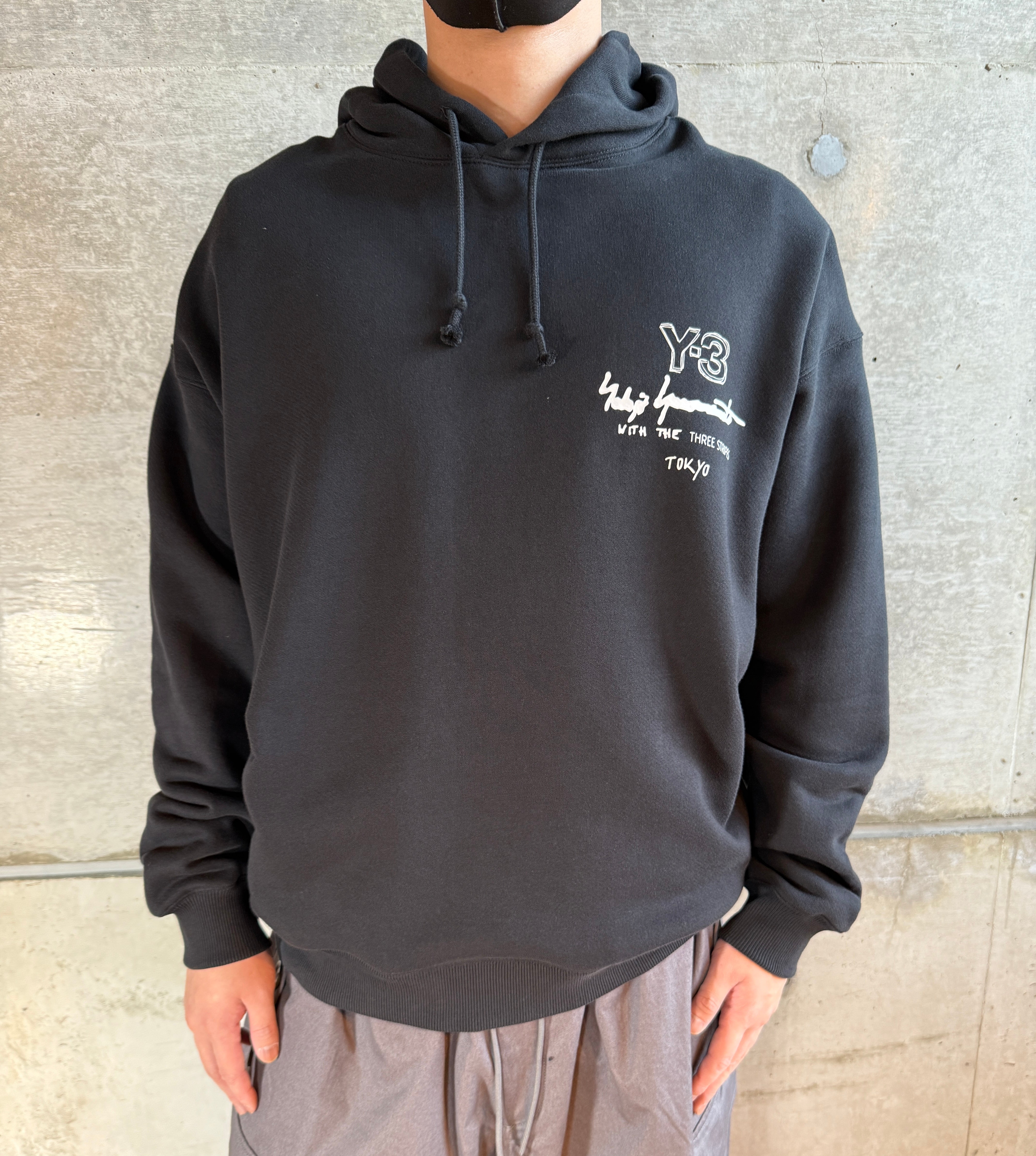 Y-3 M MERCH HOODIE グラフィックパーカー KB2604