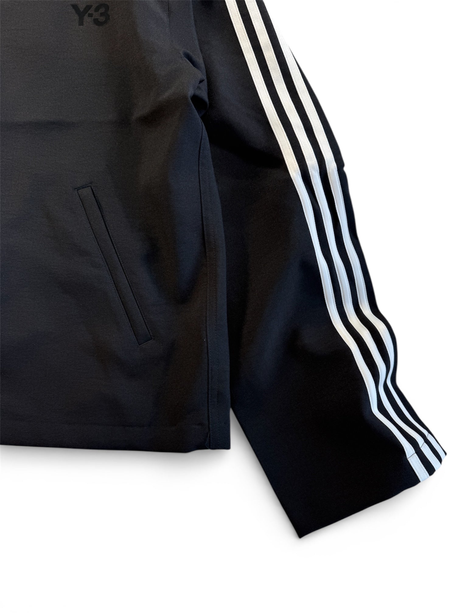 Y-3 HOODED TRACK TOP 3-STRIPESフーデッド トラック トップ 3ストライプス JW7354