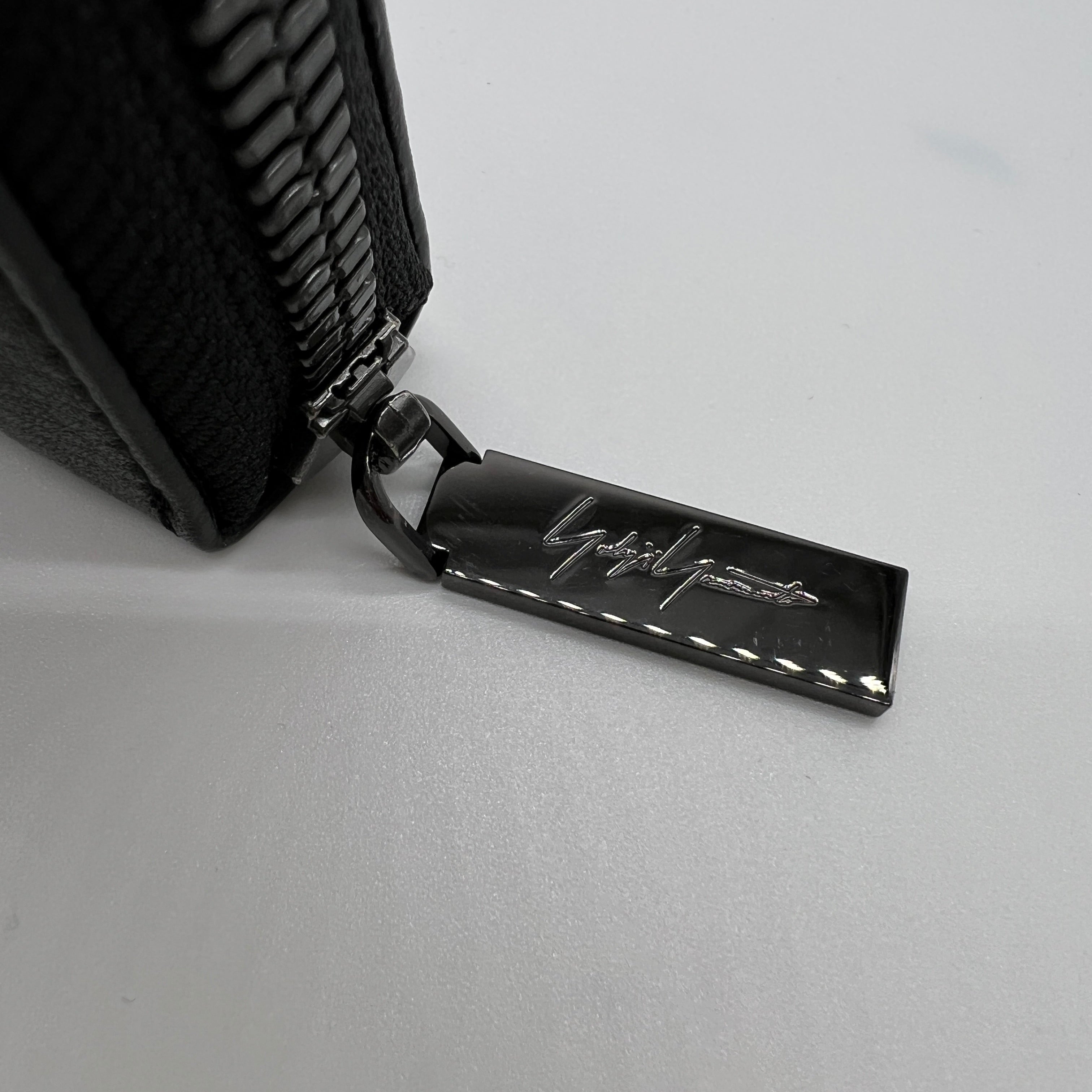 Yohji Yamamoto Signature short wallet A06-790-1-02