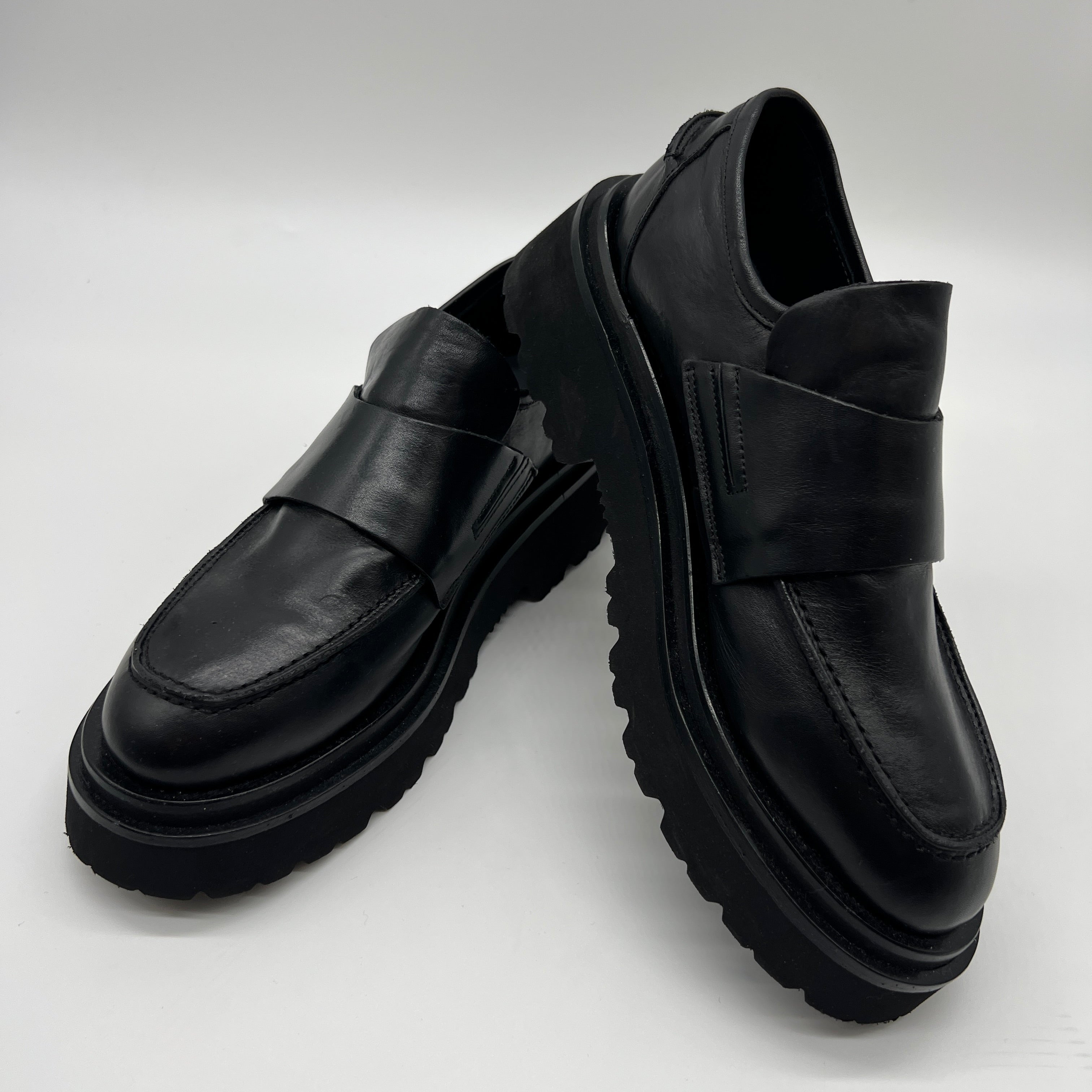 Ph7+ピアカセッテ 厚底コインローファー